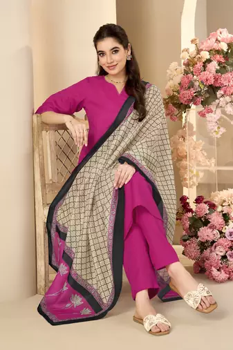 Black cotton blend plain na ethnic kurta set with matching dupatta