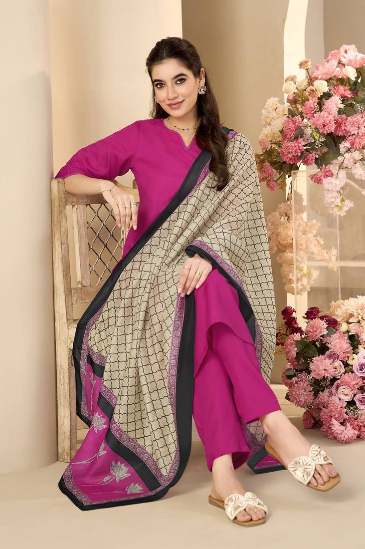 Black cotton blend plain na ethnic kurta set with matching dupatta