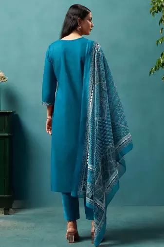 Blue cotton blend geometric printed ethnic kurta set with matching dupatta