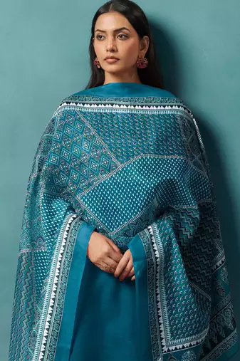 Blue cotton blend geometric printed ethnic kurta set with matching dupatta