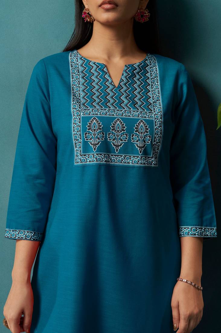 Blue cotton blend geometric printed ethnic kurta set with matching dupatta