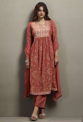 Orange georgette embroidered sequins work ethnic kurta set with matching dupatta 3