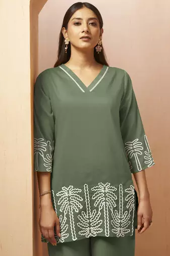 Green embroidered cotton blend co-ord set