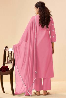 Pink pure cotton embroidered thread work ethnic kurta set with matching dupatta 2