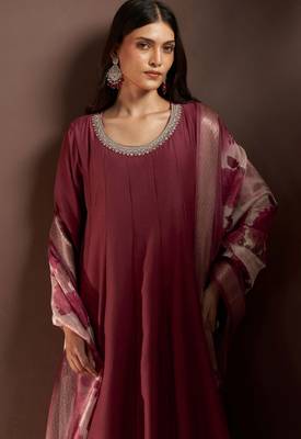 Wine chinon embroidered zari work ethnic kurta set with matching dupatta 4