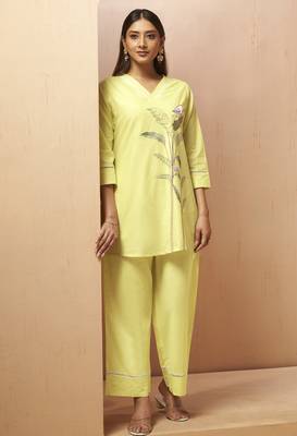 Yellow embroidered handwork cotton blend co-ord set 4
