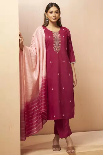 Red chinon embroidered hand embroidery ethnic kurta set with matching dupatta