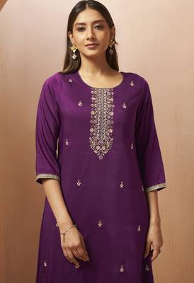 Wine chinon embroidered hand embroidery ethnic kurta set with matching dupatta 4