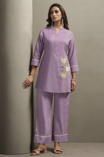 Women's purple pure cotton bird embroidered straight kurta with solid pure cotton pants co-ord set