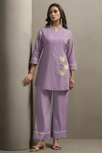 Women's purple pure cotton bird embroidered straight kurta with solid pure cotton pants co-ord set