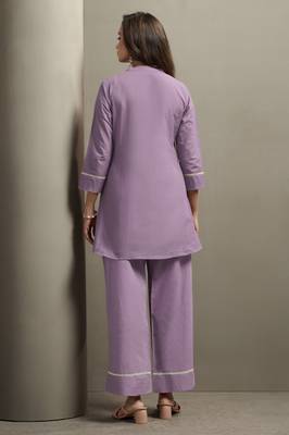 Women's purple pure cotton bird embroidered straight kurta with solid pure cotton pants co-ord set 2