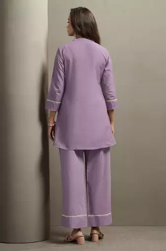 Women's purple pure cotton bird embroidered straight kurta with solid pure cotton pants co-ord set