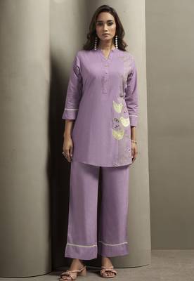 Women's purple pure cotton bird embroidered straight kurta with solid pure cotton pants co-ord set 3