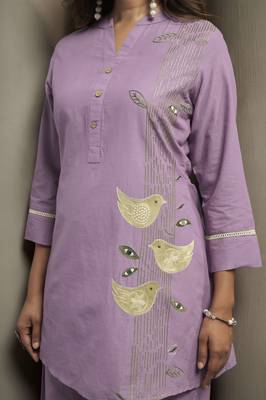 Women's purple pure cotton bird embroidered straight kurta with solid pure cotton pants co-ord set 5