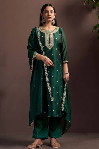Green silk blend embroidered zari work ethnic kurta set with matching dupatta
