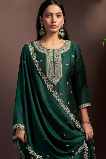 Green silk blend embroidered zari work ethnic kurta set with matching dupatta