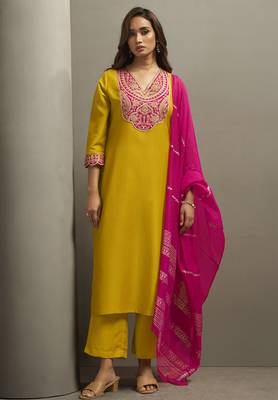 Red chinon embroidered sequins work ethnic kurta set with matching dupatta 1