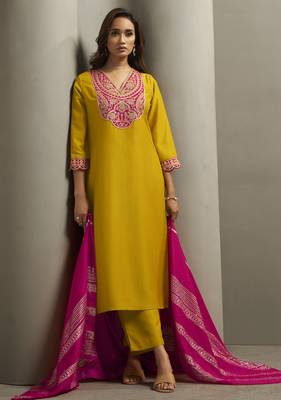 Red chinon embroidered sequins work ethnic kurta set with matching dupatta 3