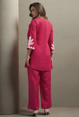 Women's pink cotton blend floral embroidered co-ord set with straight top & solid pants 2