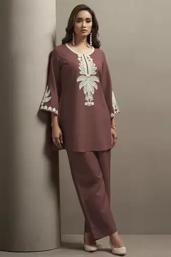 Women's coffee cotton blend floral embroidered co-ord set with straight top & solid pants