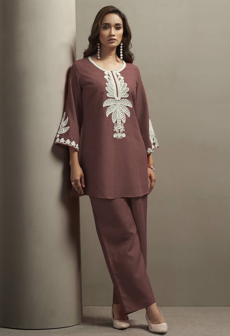 Women's coffee cotton blend floral embroidered co-ord set with straight top & solid pants