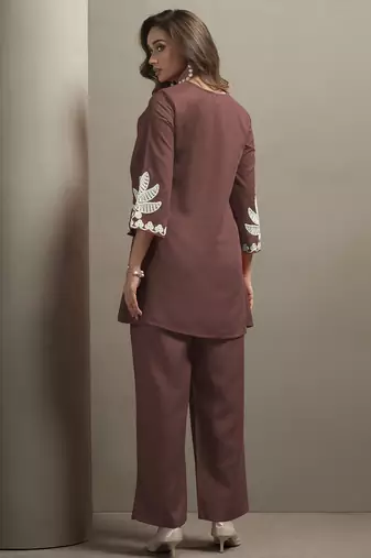 Women's coffee cotton blend floral embroidered co-ord set with straight top & solid pants