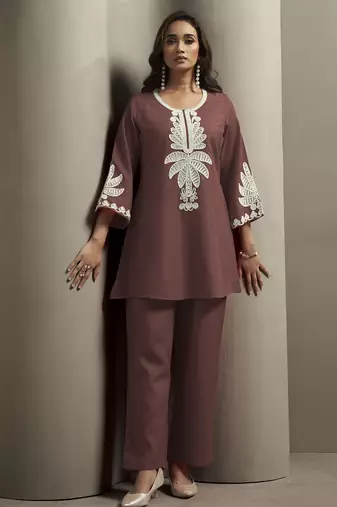 Women's coffee cotton blend floral embroidered co-ord set with straight top & solid pants
