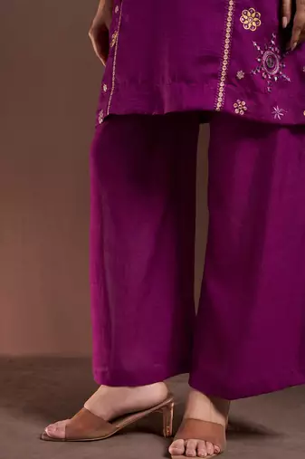 Purple silk blend embroidered mirror work ethnic kurta set with matching dupatta