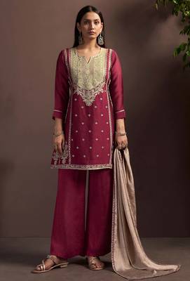 Red silk blend embroidered zari work ethnic kurta set with matching dupatta 2