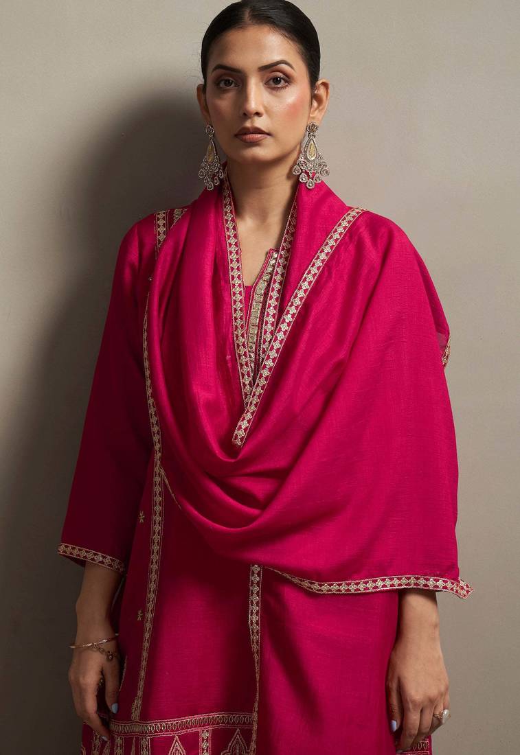 Red silk blend embroidered mirror work ethnic kurta set with matching dupatta