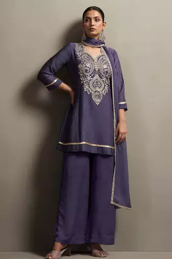 Violet silk blend embroidered thread work ethnic kurta set with matching dupatta