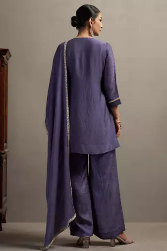 Violet silk blend embroidered thread work ethnic kurta set with matching dupatta