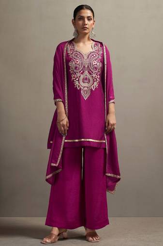 Red silk blend embroidered thread work ethnic kurta set with matching dupatta