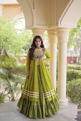 Green Cotton Readymade Navratri Lehenga Choli with Bandhej & Patchework 4