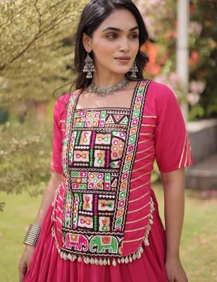 Pink Cotton Readymade Navratri Lehenga Choli with Kutchi & Patchework 2