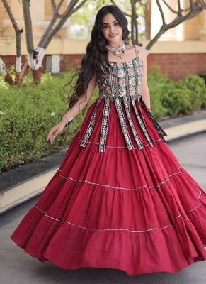 Red Cotton Readymade Navratri Lehenga Choli with Kutchi & Patchework 3