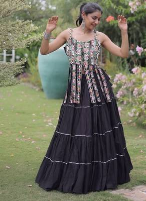 Black Cotton Readymade Navratri Lehenga Choli with Kutchi & Patchework 4