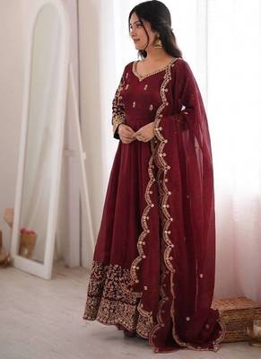 Maroon  embroidered anarkali suit set for women 2