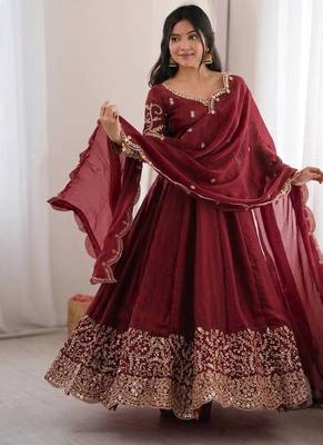Maroon  embroidered anarkali suit set for women 3