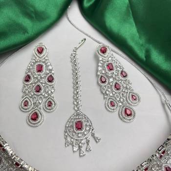 Ruby Red Bridal Necklace Set, Pakistani Indian Wedding Jewelry, CZ Choker Earrings Maang Tikka 3