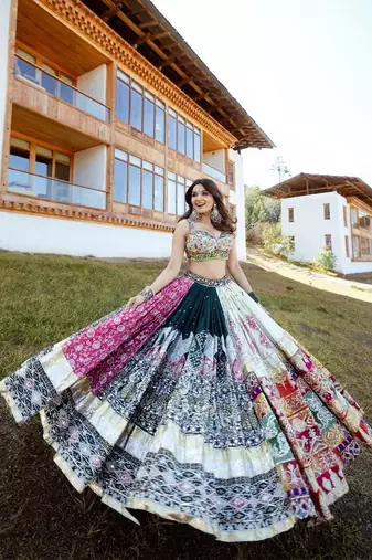 White Mirror Navratri Lehenga Choli With Dupatta