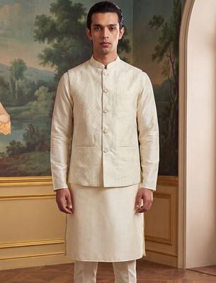 off white jacquard woven design koti  1