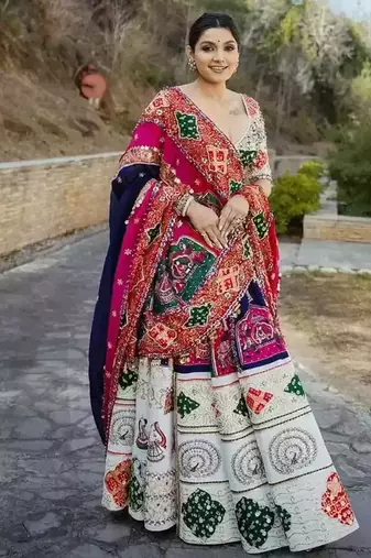 White Real Mirror Navratri Lehenga Choli With Dupatta