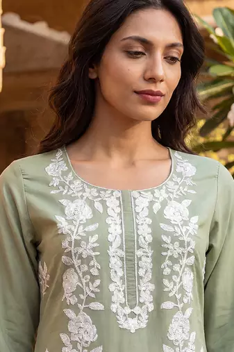 Women’s green viscose rayon embroidered regular kurta | elegant ethnic wear for women