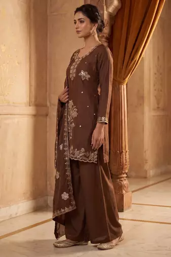 Ethnic Motifs Embroidered Sequinned Scalloped Kurti with Palazzo & Dupatta