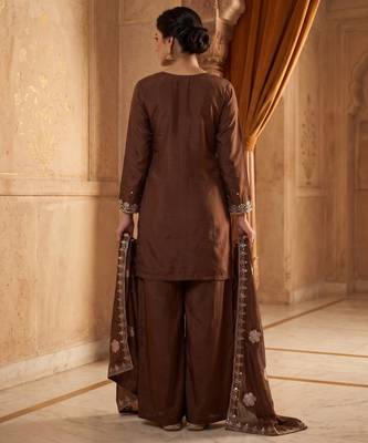 Ethnic Motifs Embroidered Sequinned Scalloped Kurti with Palazzo & Dupatta 3