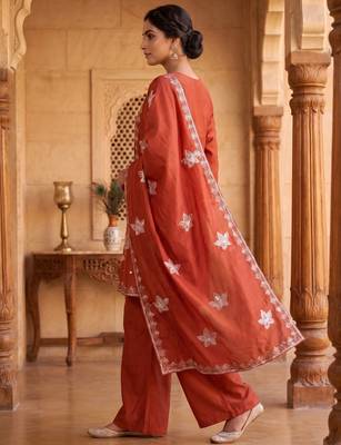 Ethnic Motifs Embroidered Sequined Scalloped Kurti with Palazzo & Dupatta 2