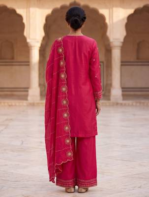 Ethnic Motifs Embroidered Sequined Scalloped Kurti with Palazzo & Dupatta 3
