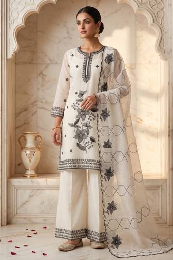 Ethnic Motifs Embroidered Sequined Scalloped Kurti Palazzo Set with Dupatta