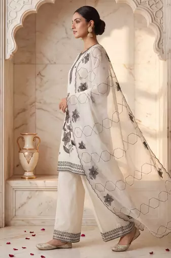 Ethnic Motifs Embroidered Sequined Scalloped Kurti Palazzo Set with Dupatta